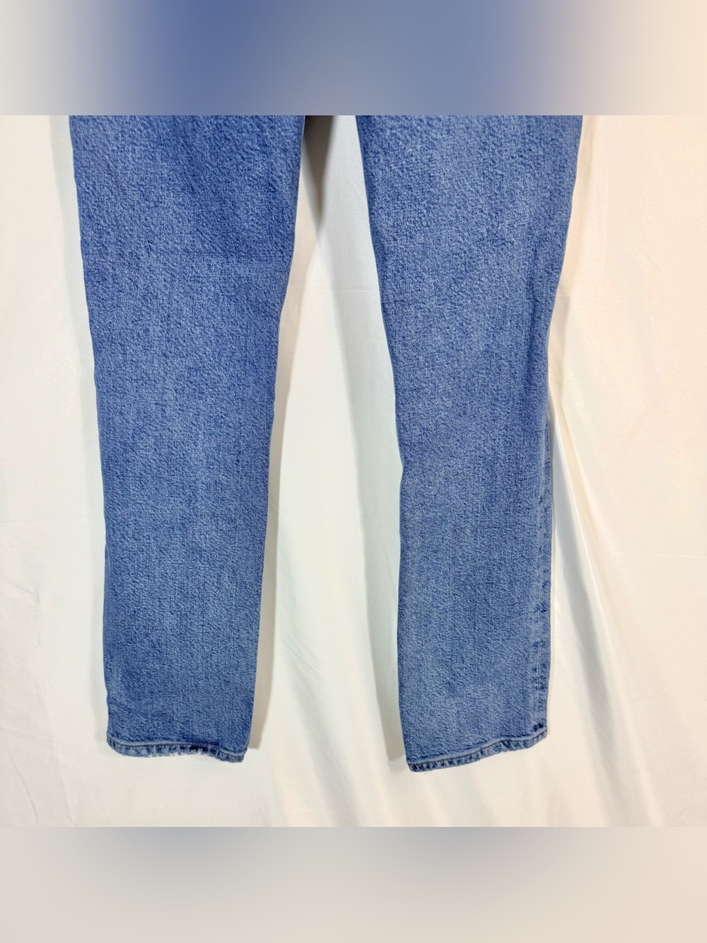 Agolde “Riley” High Rise Straight Leg Distressed Crop Denim Jeans In Wilder Wash - Picture 9 of 15